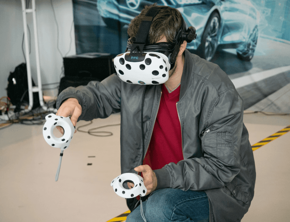 10 Tips for Navigating the Metaverse